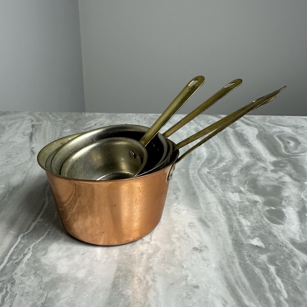 VINTAGE BENJAMIN & MEDWIN DOURO MEASURING CUPS KOREA
