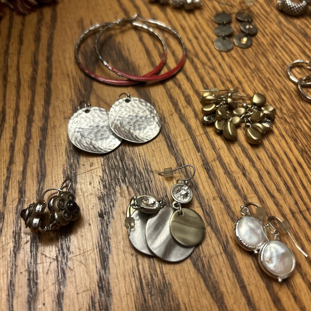 Mixed Earnings Lot