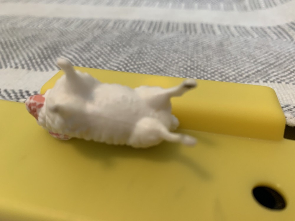 Plastic White Sheep. Number 915.