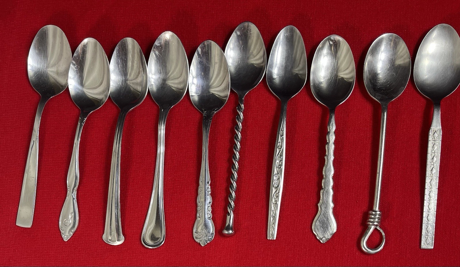 Lot 100 Assorted Stainless Steel Soup & Tea Spoons Flatware + 3 Serving Spoons