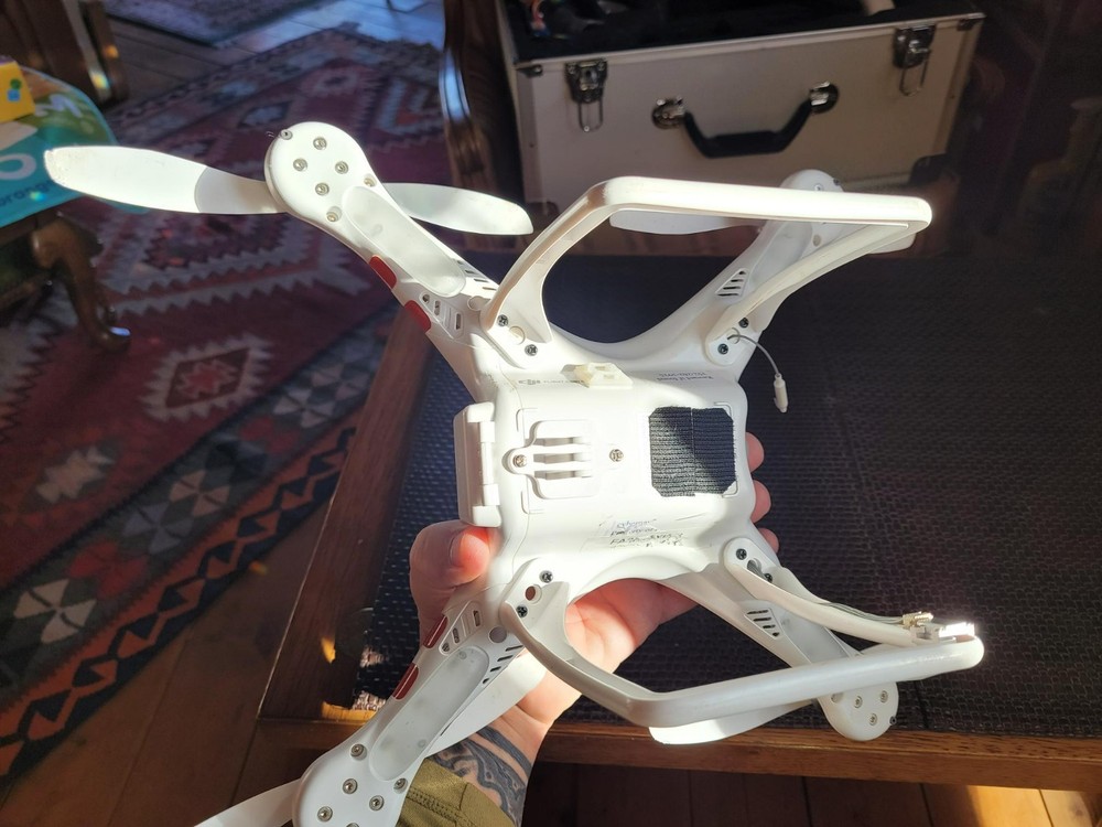 DJI Phantom Standard Quadcopter Camera Drone - White - NO CAMERA