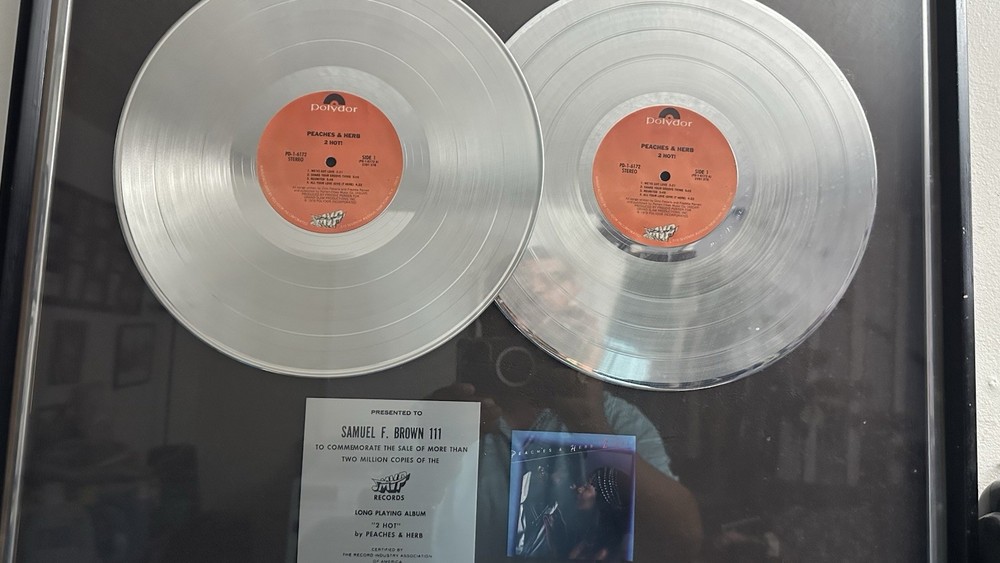 Vintage Windows 98 Studio Computer Custom Built Fully Functional With OEM Win98