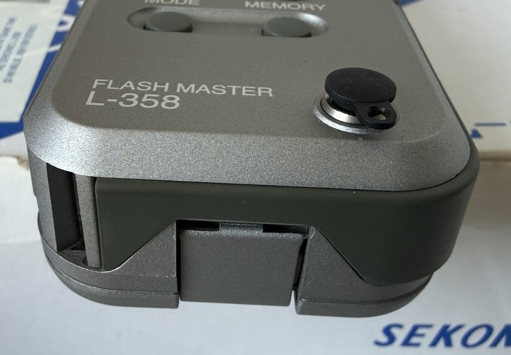Sekonic L-358 Flash Master Digital Light Meter Silver Mint Condition