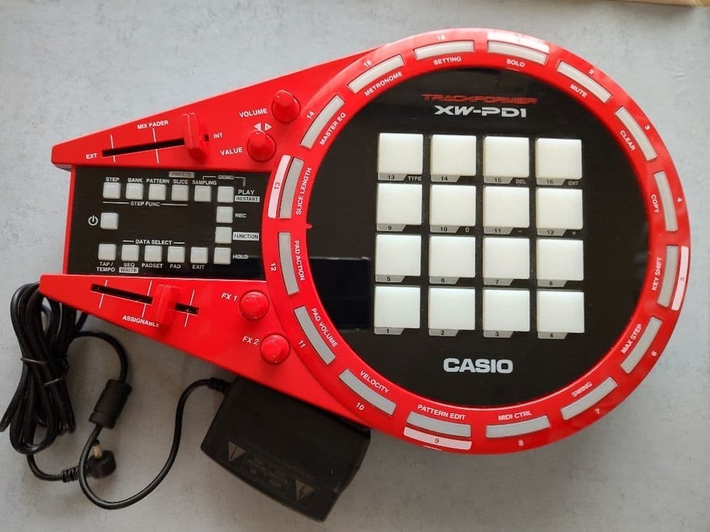 Casio XW-PD1 Trackformer Groove Center Sampler Sequencer DJ Controller Good