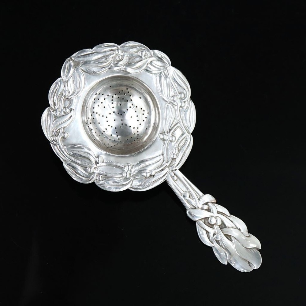 Heimbürger Silver Tea Stainer - Mistelten / Mistletoe