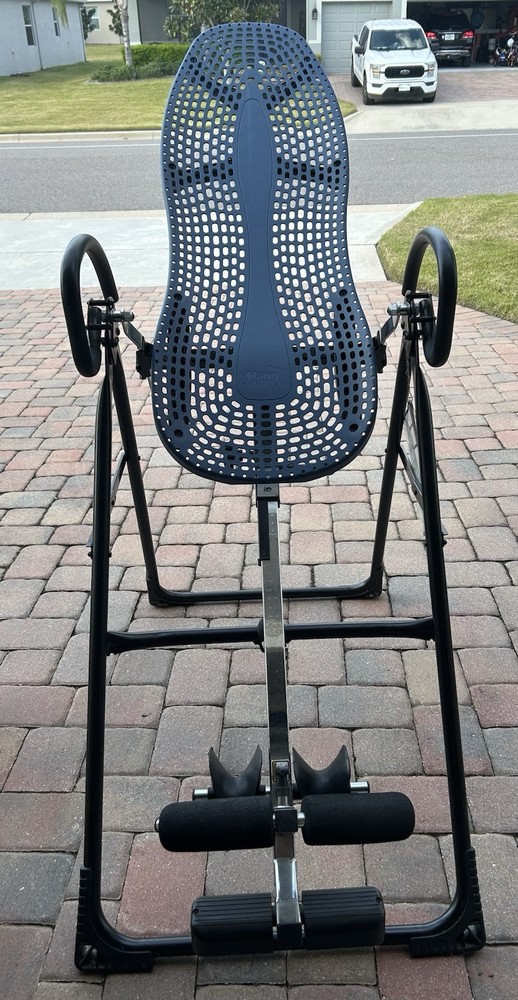 Hang UPS Model EP 850 Inversion Table