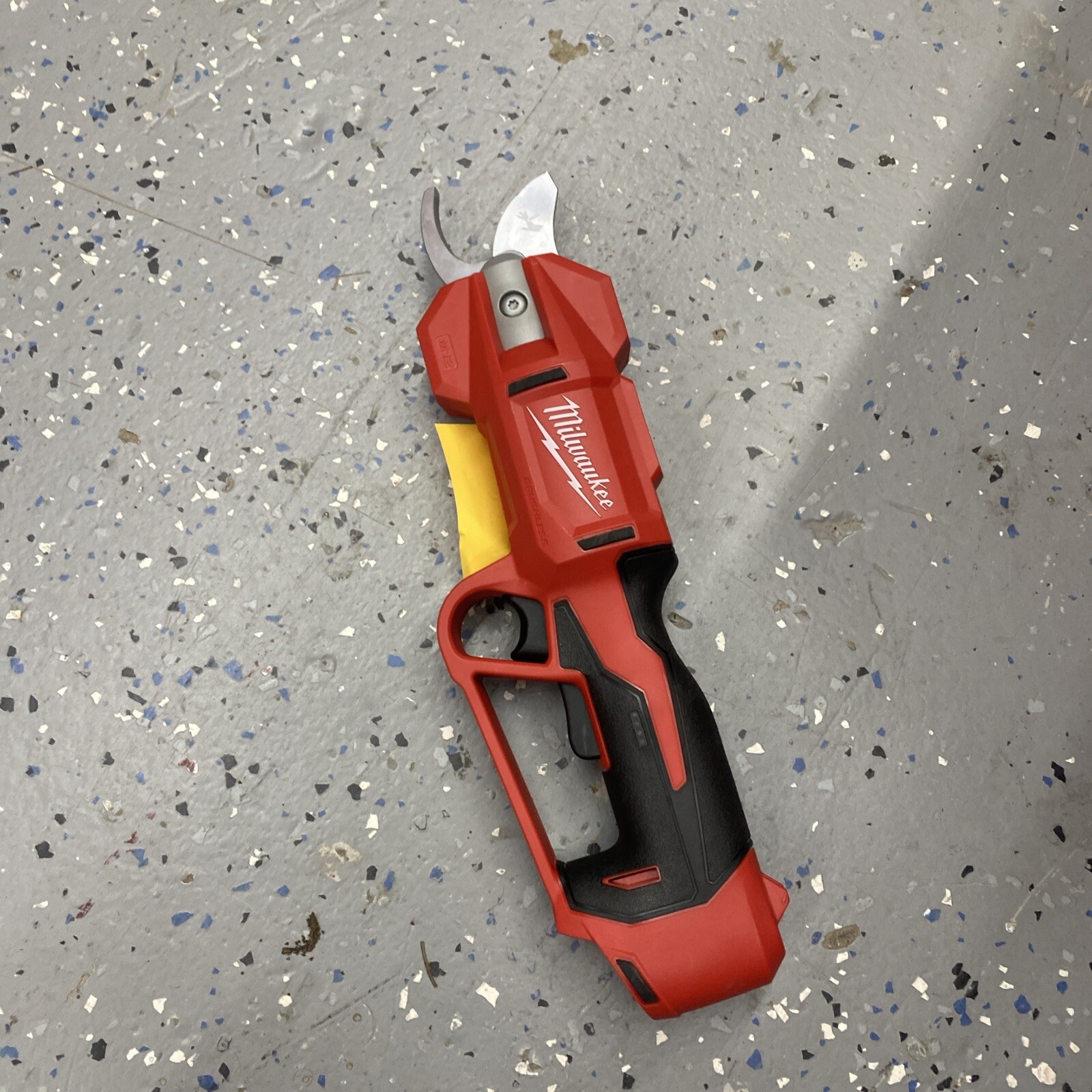 Milwaukee 2534-20 M12 12V Cordless Brushless Pruner Shears - Red