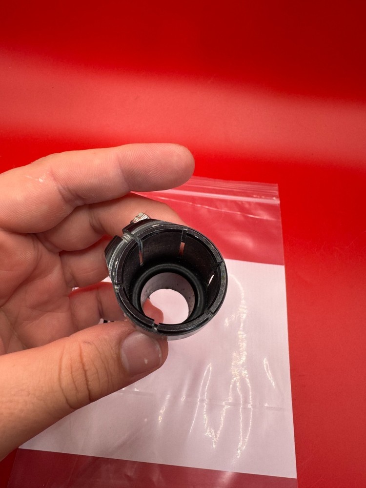 CCM Feedneck Angel Thread