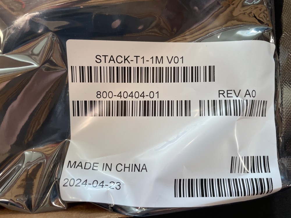 Genuine CISCO STACK-T1-1M (800-40404-01) V01 StackWise 1M Stacking Cable New