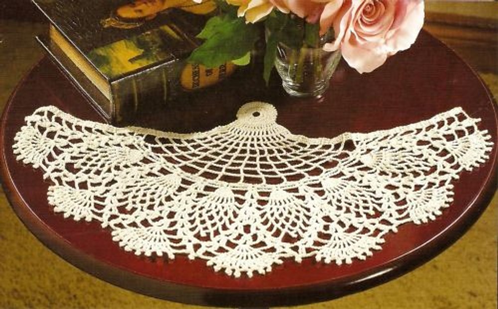 LOVELY Vintage Pineapple Fan Doily/CROCHET PATTERN INSTRUCTIONS ONLY