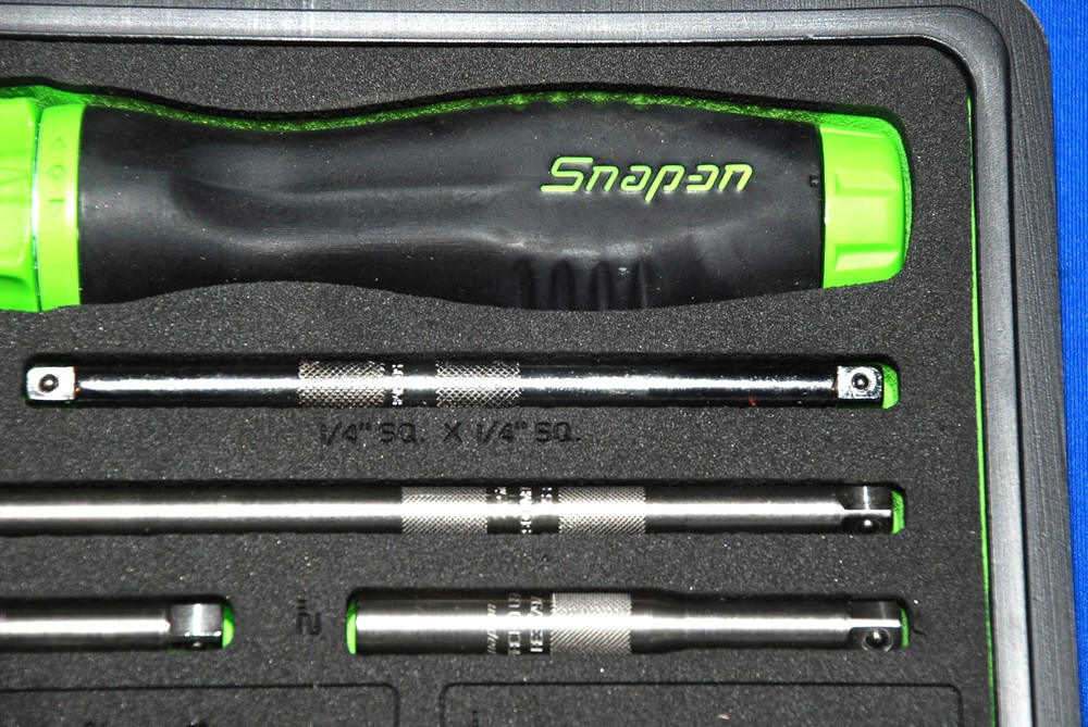 Snap-on NEW 44 Piece Green Ratcheting Soft Grip Screwdriver Master Set
