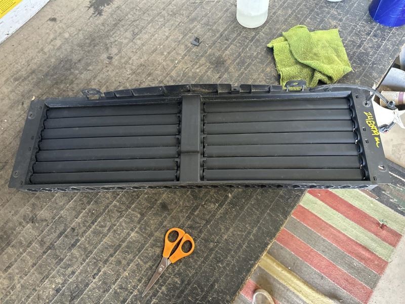 Air Shutter Fits 22-25 ENCORE GX 1850210