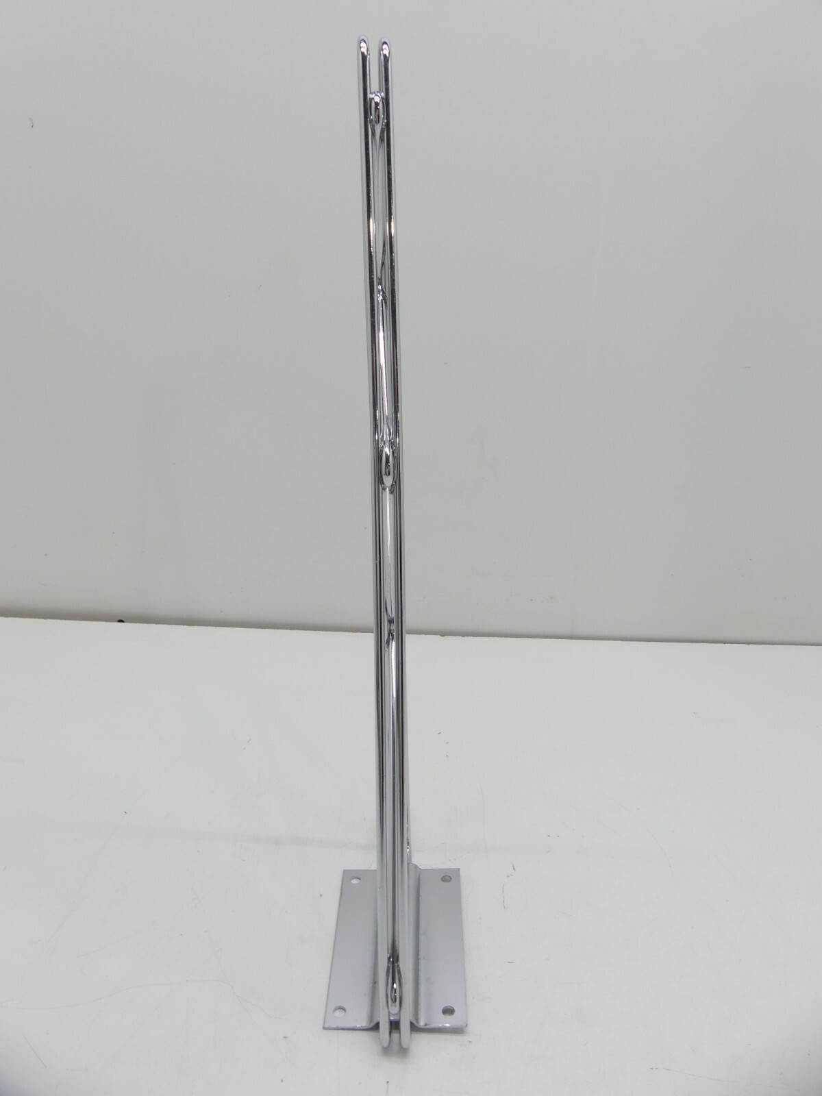 Advance Tabco 18" Double Wall Bracket DB-18