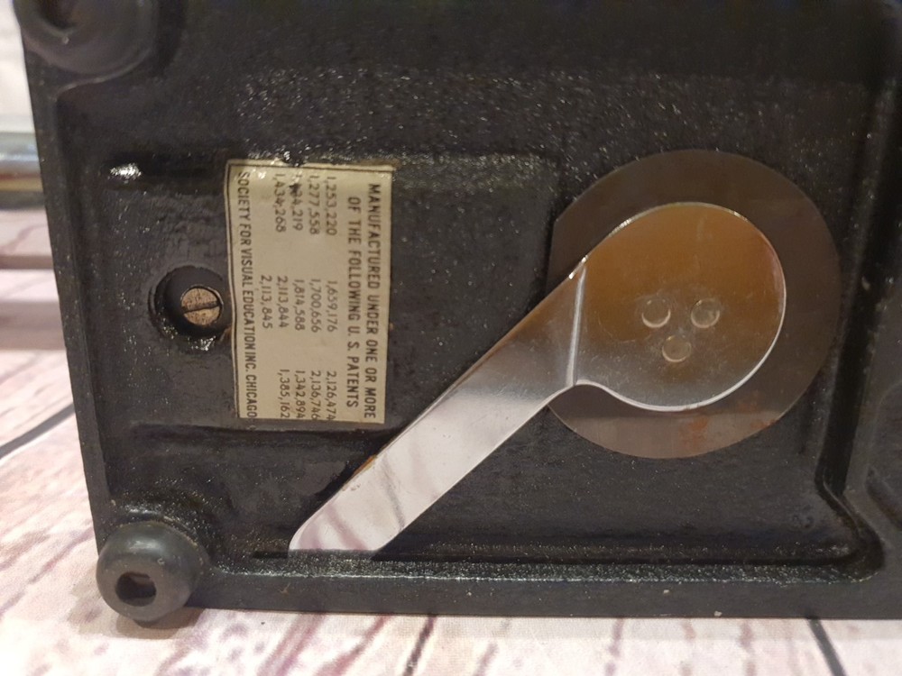 ORIGINAL Miniature SVE Slides Projector - Model AK NO. 23320