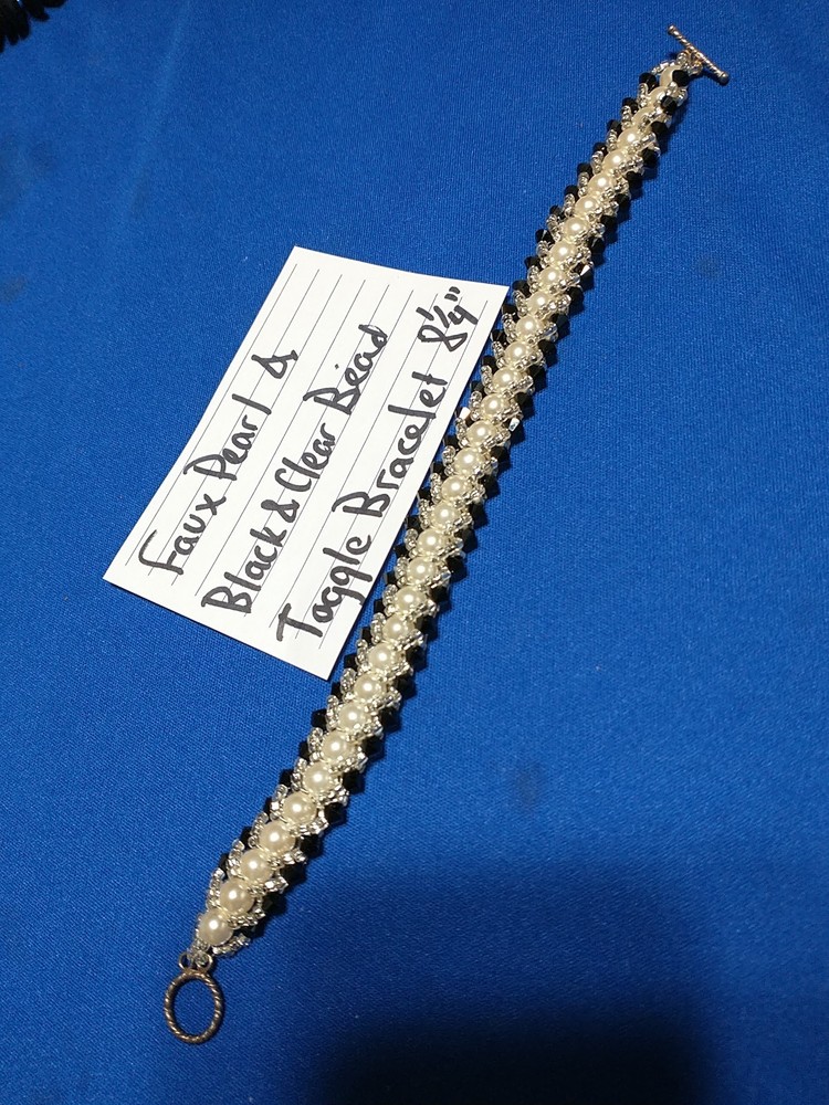 FAUX PEARL & BLACK & CLEAR BEAD TOGGLE BRACELET 8 1/4" CLASSY!