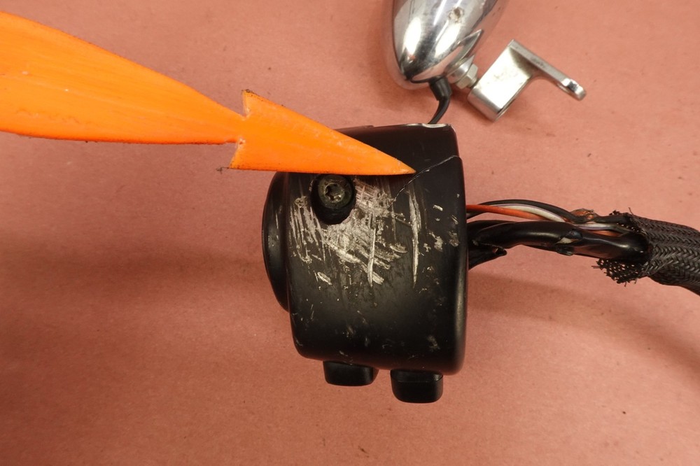 08-13 Harley Davidson Dyna Fat Bob FXDF Front Left Control Switch w/ Turn Signal
