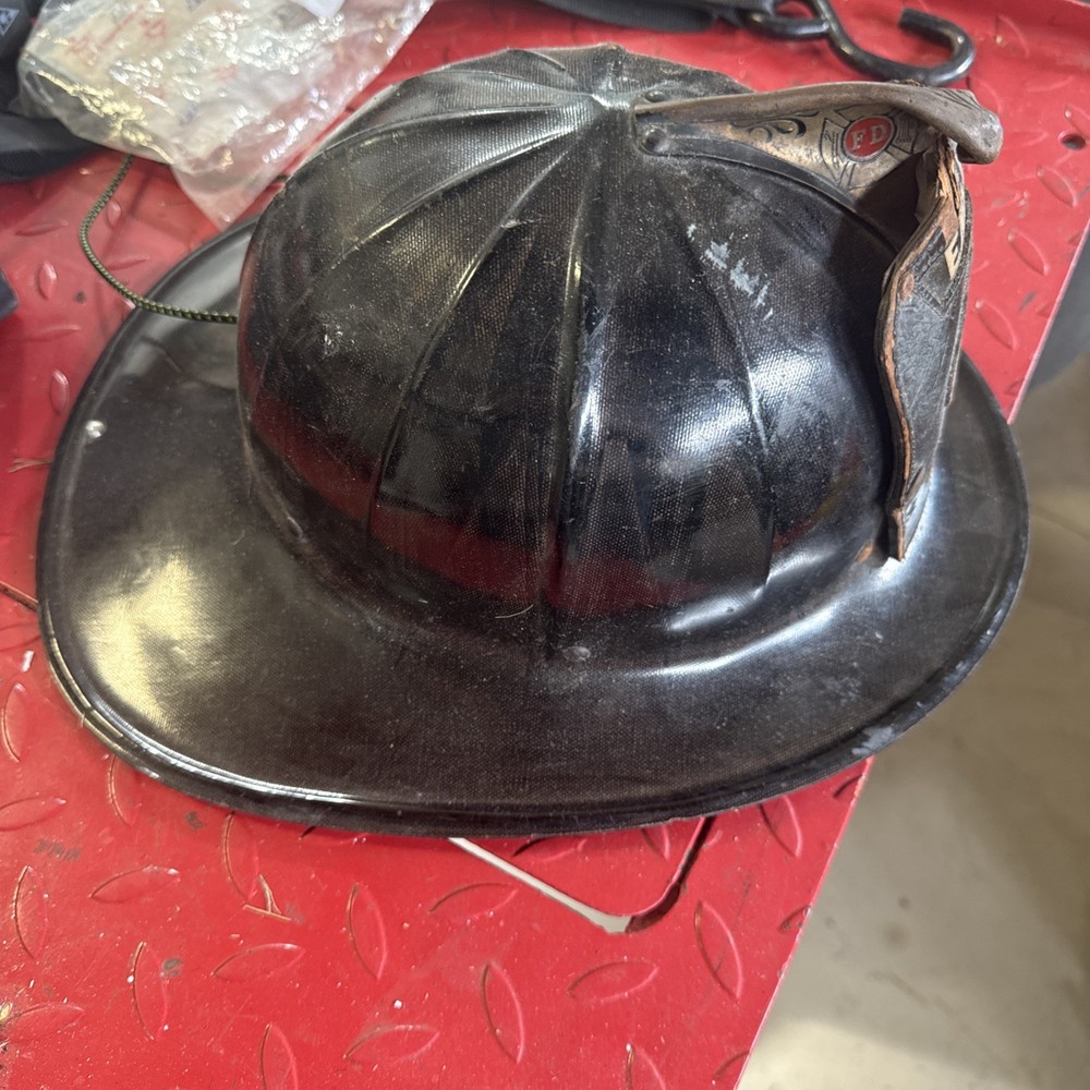 Firefighter Fire Helmet Fire Department Engine 4 HFD