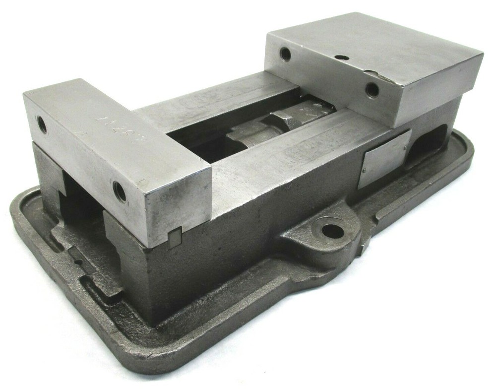 KURT ANGLOCK 6" MILLING MACHINE VISE - #D60