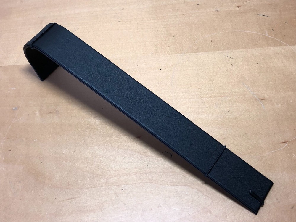 Used - Watch Support - 22.5 Cm X 3 Cm