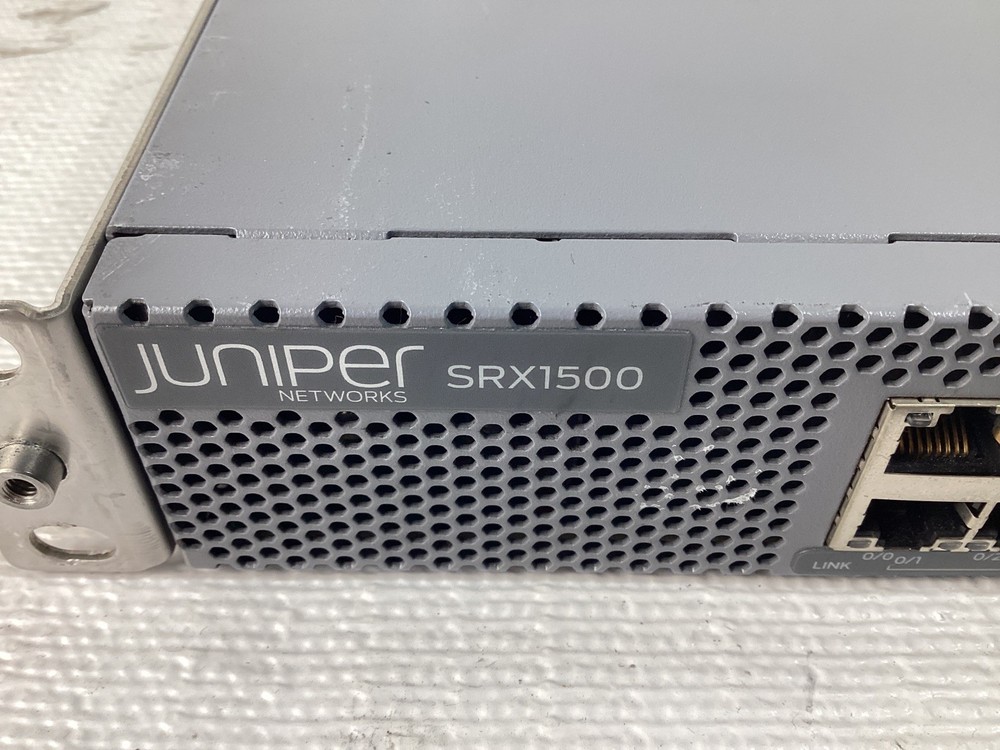 Juniper SRX1500 SRX1500-AC w/ 2x AC PSU