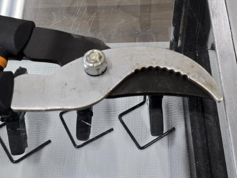 FISKARS CUTTER LOPPER AD0422 (VGS005416)