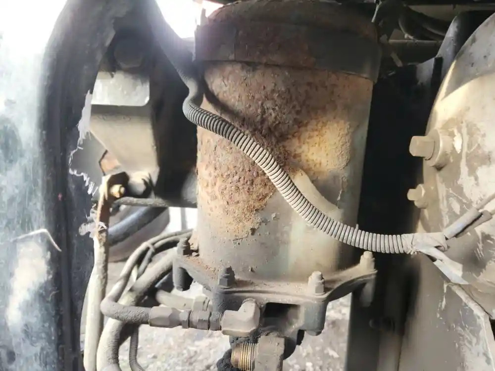 (Used) 2001 Peterbilt 379, AIR DRYER  P-38360