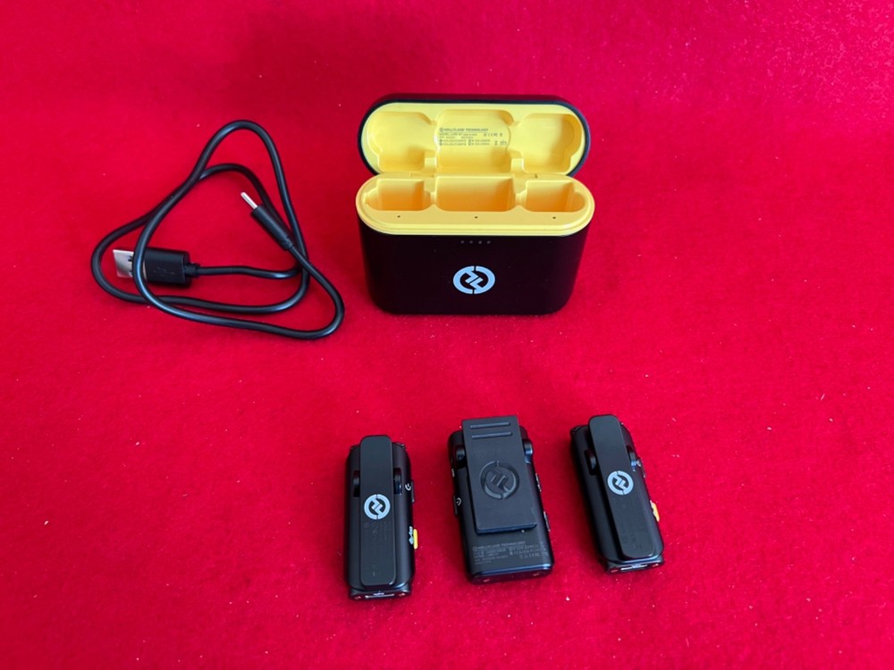 Hollyland Lark M1  Wireless Microphone System