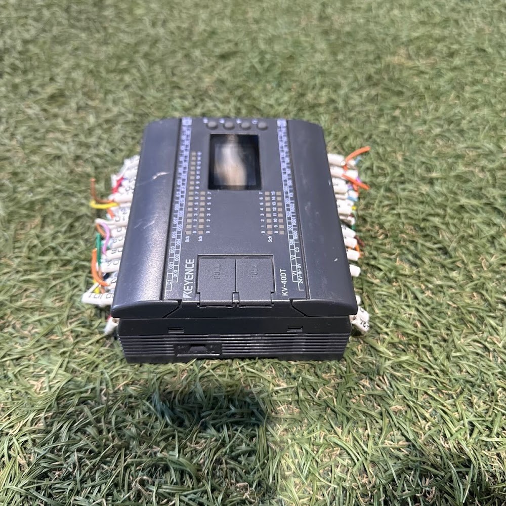 KEYENCE KV-40DT PLC Programmable Logic Controller w/ Display USED