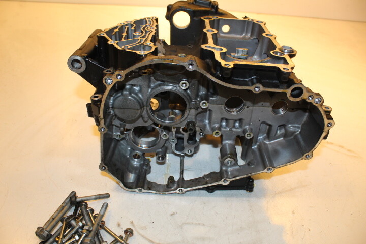 2018 Yamaha Yzf R3 Yzfr3 Engine Motor Crankcase Crank Cases Block