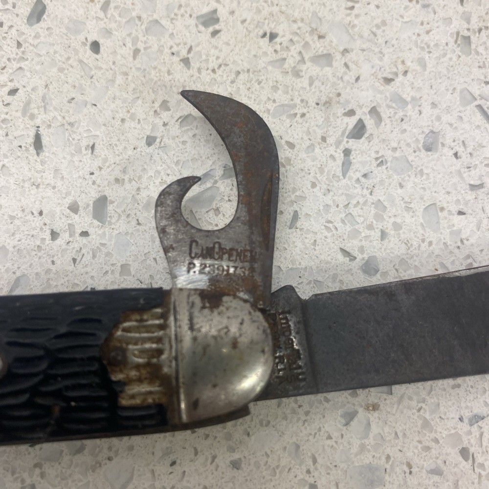 Imperial Knife Co Kamp King Needs Cleaning And Has Condition Issue On One Scale