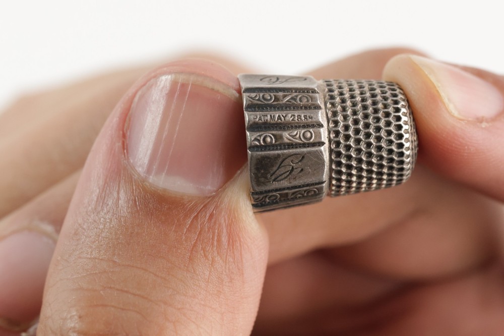 Antique Sterling Silver Simons Bros Co Thimble Signed 5.05 grams