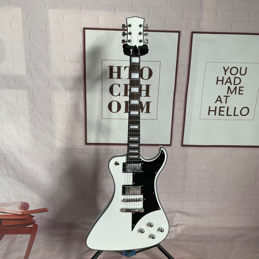 High-end White Special RD R2 Electric Guitar Chrome Hardware Black Pick Guard