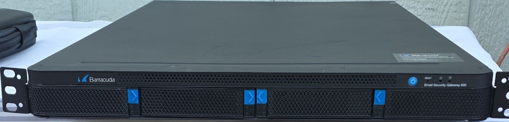 Barracuda Email Security Gateway 600 Firewall BSF600a BNHW004 BAR-SF-927586 NEW