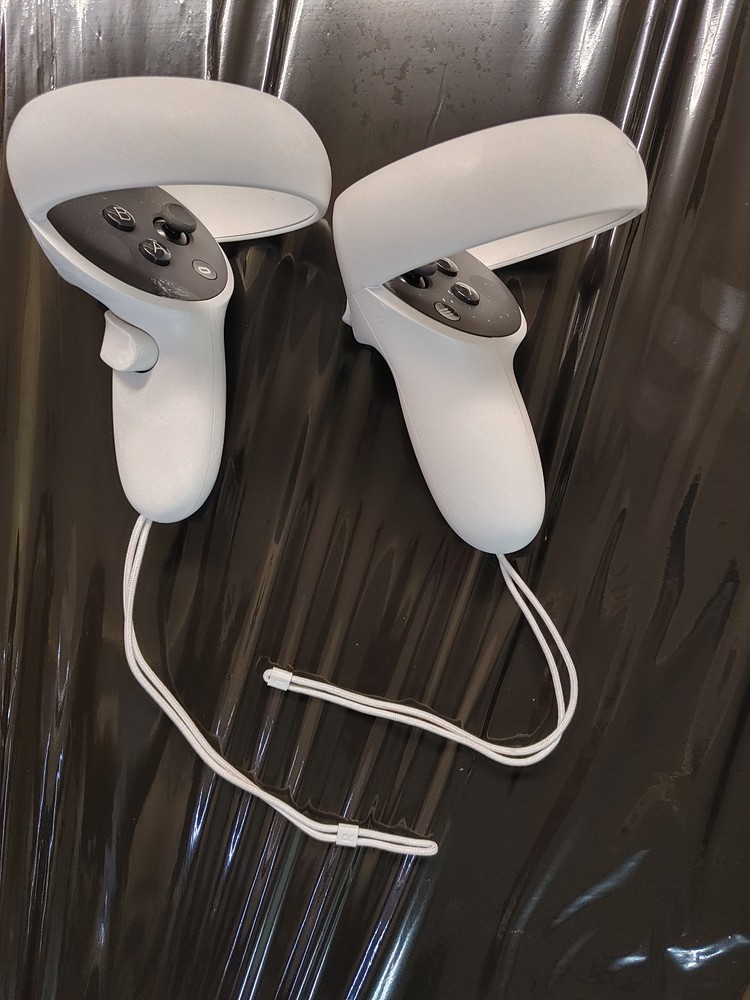 Genuine Oculus Meta Quest 2 VR Left and Right Controllers