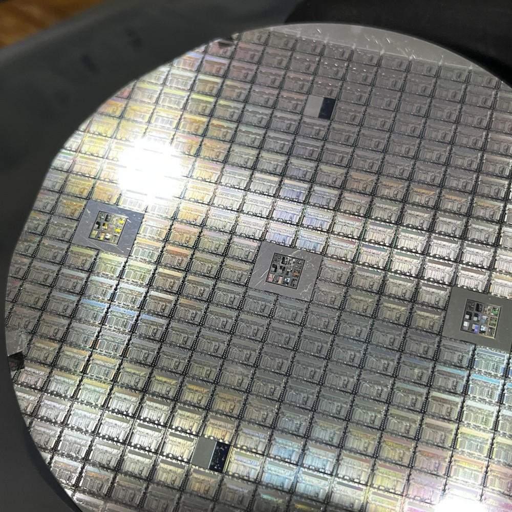 4 Inch Silicon Wafer Filled With Colorful Rectangular Die, As Pictured