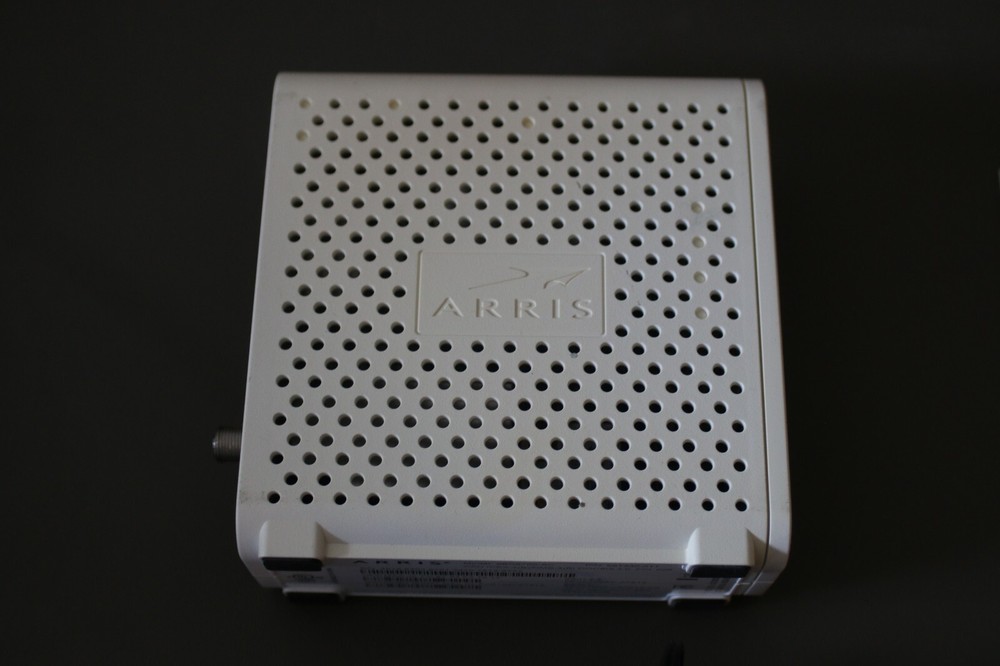 Arris SURFboard Cable Modem & Wifi Router SBG67000-AC Pre-Owned