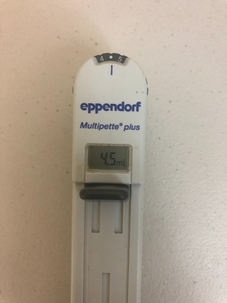 Eppendorf Multipette Plus Pipette handheld digital pipette 10mL, New Battery!