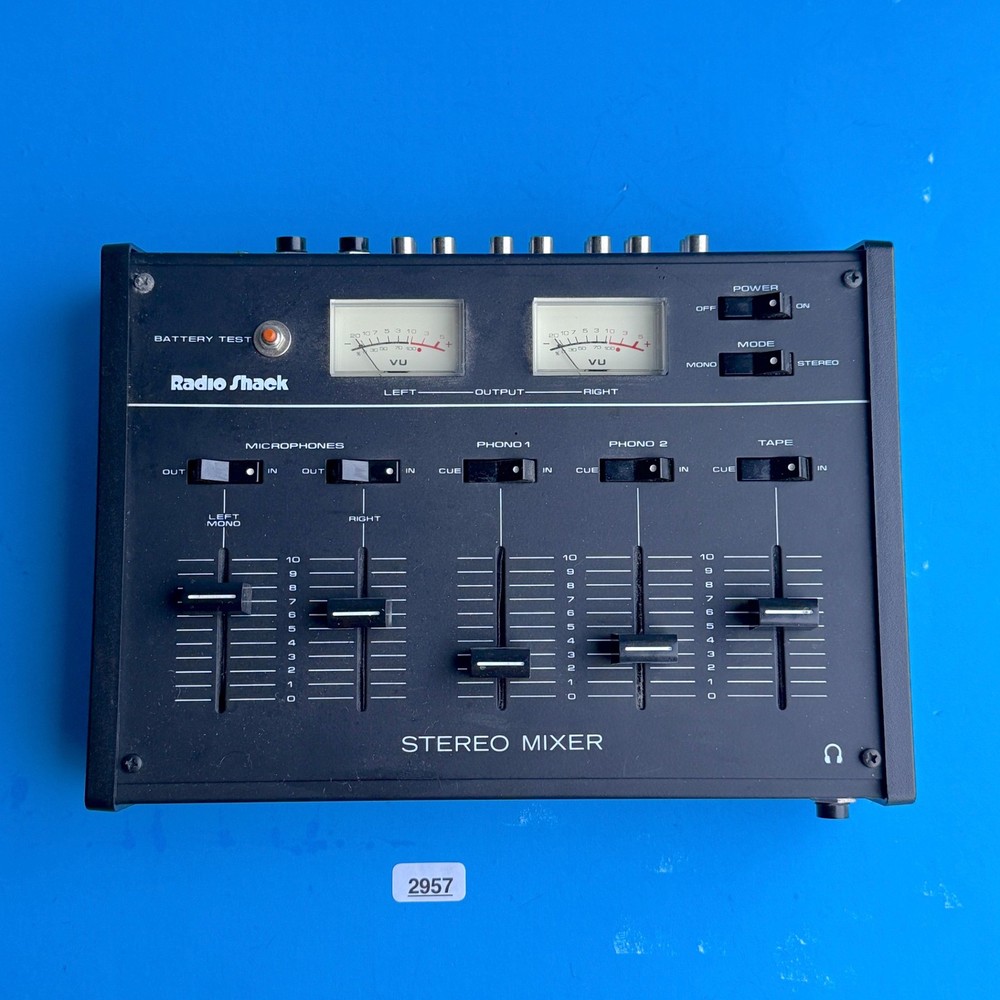 Vintage RadioShack Analog Stereo Mixer Console Model: 32-1101A