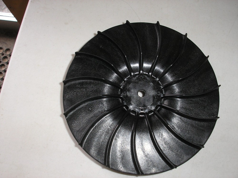 NEW GENUINE OEM STIHL BG 50 BLOWER FAN ASSEMBLY