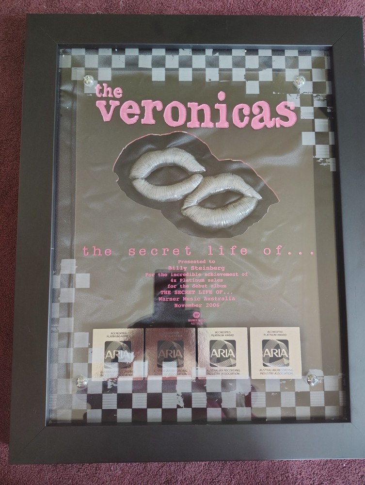 THE VERONICAS ARIA PLATINUM AWARD(NON RIAA AWARD)