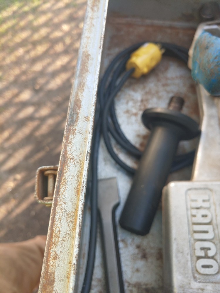 Kango 950S Electric Jackhammer, Demolition Hammer 120CV. Serviced.