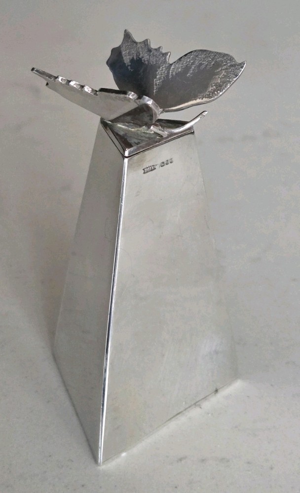 VINTAGE LONDON SILVER TRIANGULAR SHAPED TRINKET BOX WITH A SILVER. BUTTERFLY LID