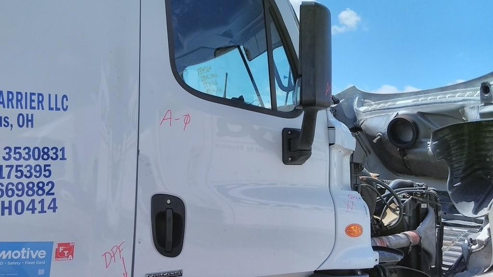 For 2016 FREIGHTLINER CASCADIA 113-125 DOOR ASSEMBLY Right ,  OH