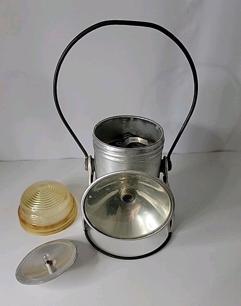 Vintage Dorco Mfg Ecolite Lamp/Lantern, Untested, Uncleaned