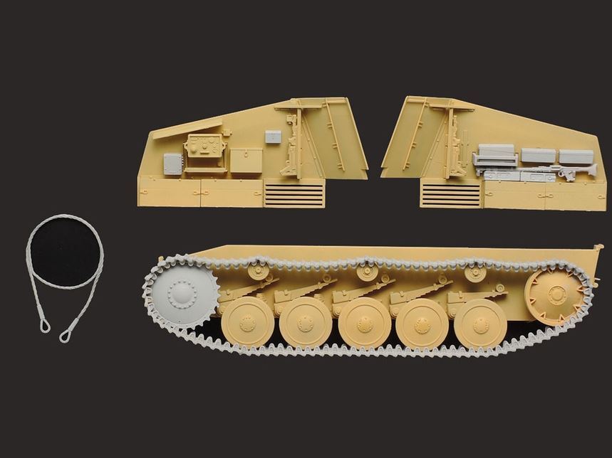 Tamiya - 1/35 German Self-Propelled Howitzer Plastic Model Kit