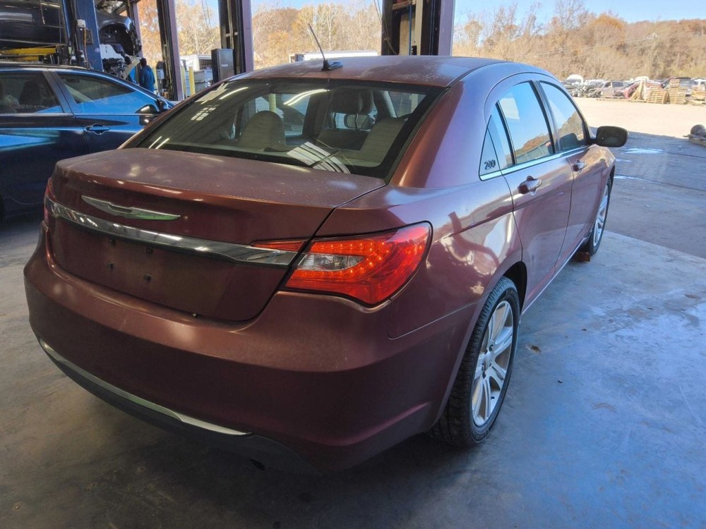 Chrysler 200 2013 Battery Tray 687516