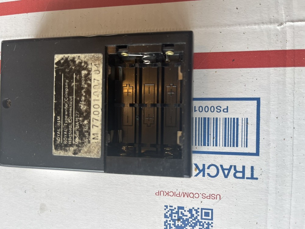 ROYAL LED Electroonic Calculator model 81M Japan Working