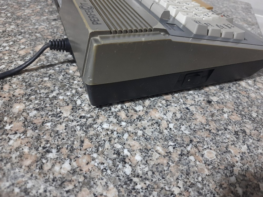 Vintage MSX DAEWOO PERFECT DPC-200 Home Computer المثالى صخر Working