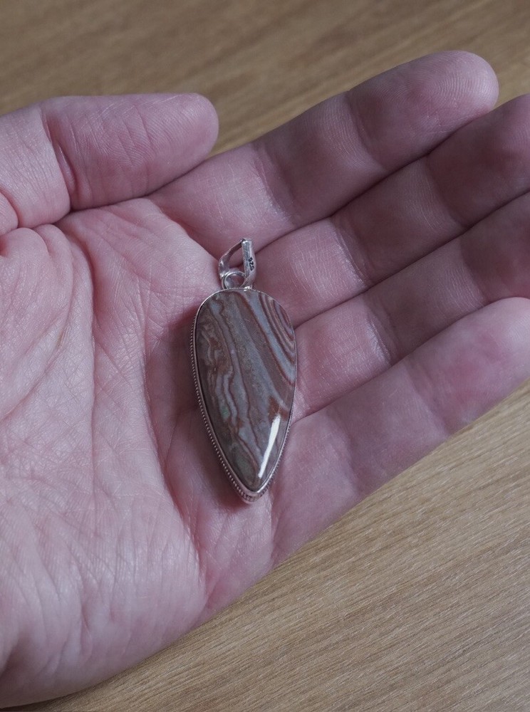 2” Large Red Agate Old Southwest Arrow Pendant