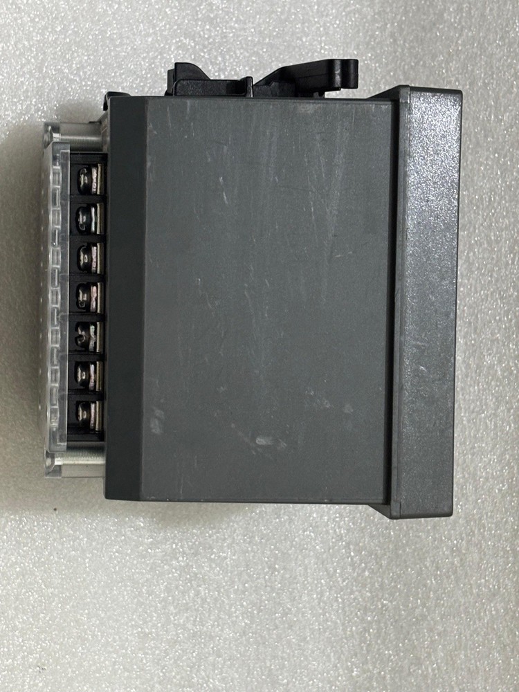 Schneider Conzerv EM6400NG